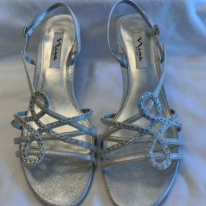 Nina Silver Reflect Womans shoes size 10 M